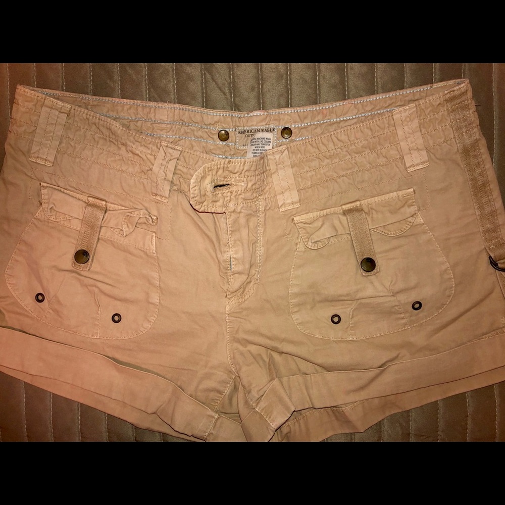 American Eagle khaki shorts